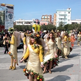 Sfilata Carri e Gruppi 2003. Foto 098