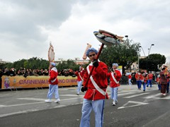 Sfilata carri e gruppi 2011, foto 011