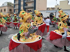 Sfilata carri e gruppi 2011, foto 063