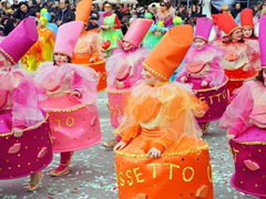 Sfilata carri allegorici, gruppi e meraviglie 2012. Foto 064