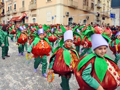 Sfilata carri allegorici, gruppi e meraviglie 2012. Foto 143