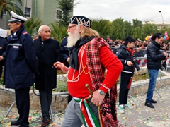 Sfilata carri allegorici, gruppi e meraviglie 2012. Foto 197