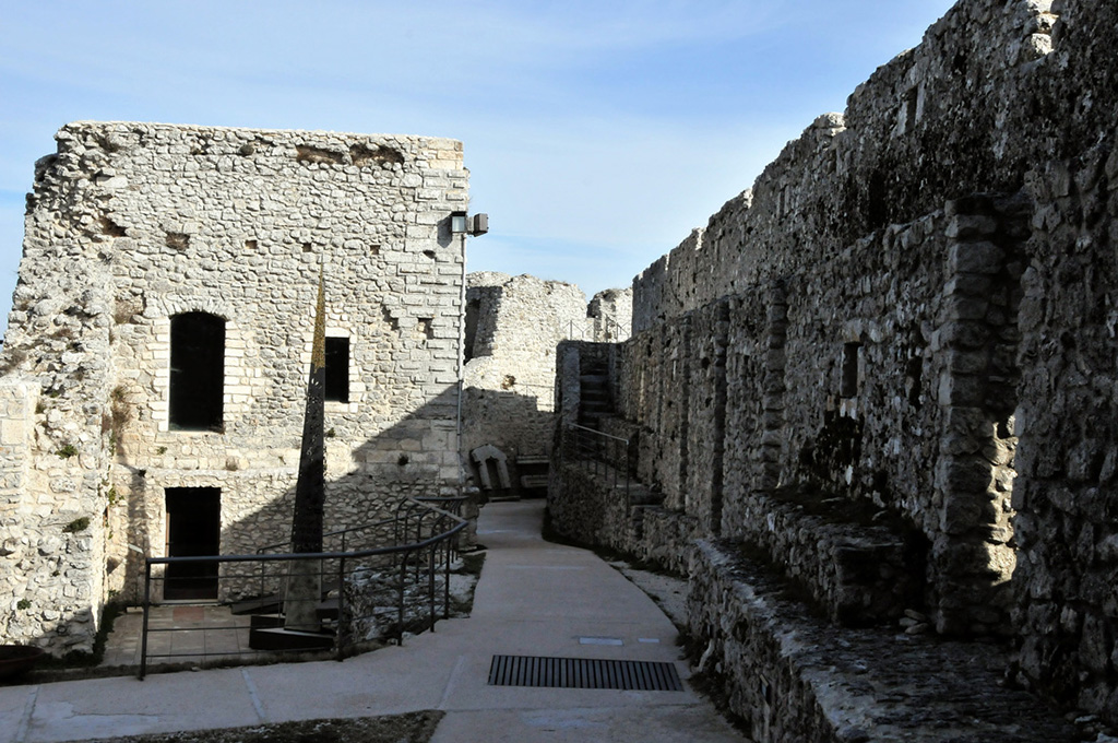 Castello Monte Sant'Angelo