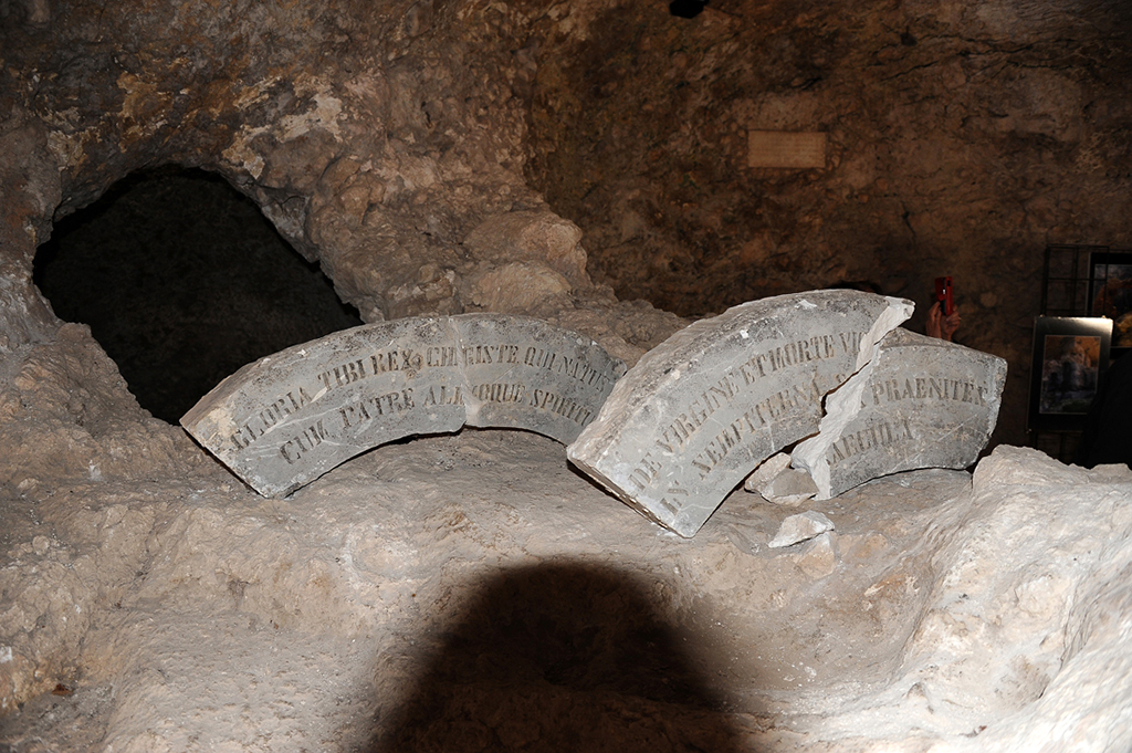 Abbazia di Pulsano reperti in pietra