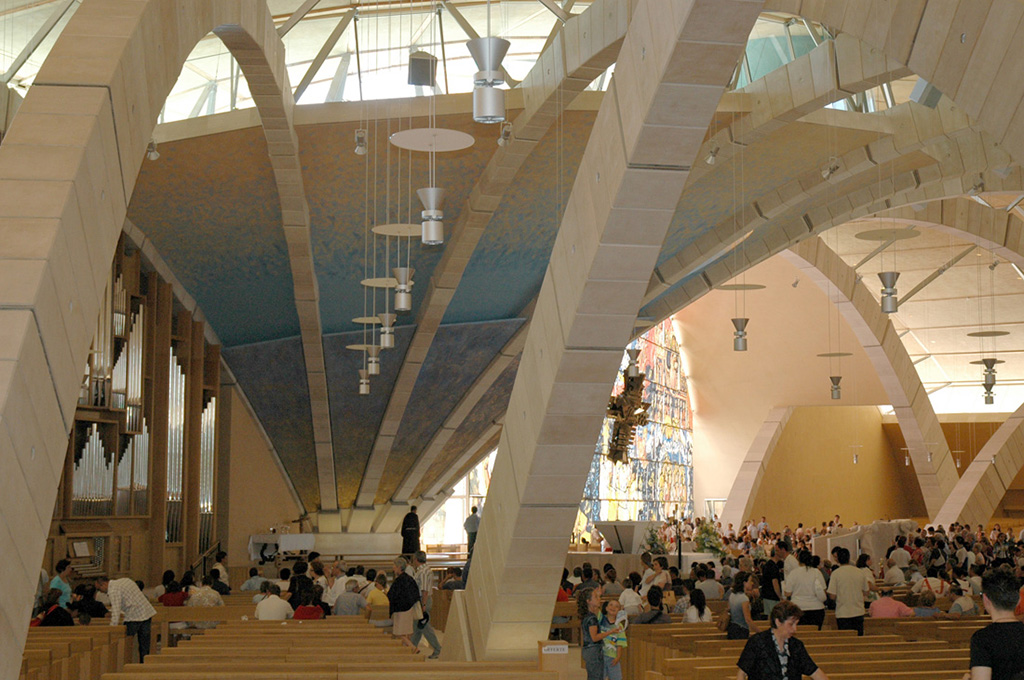 Interno della Chiesa di San Pio