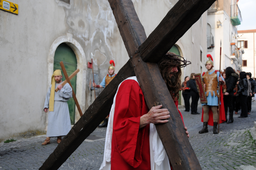 processione venerd santo monte sant'angelo