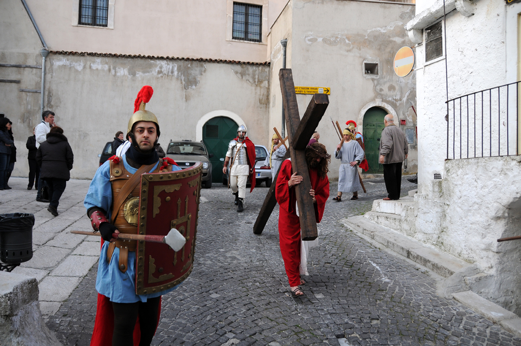 processione venerd santo monte sant'angelo