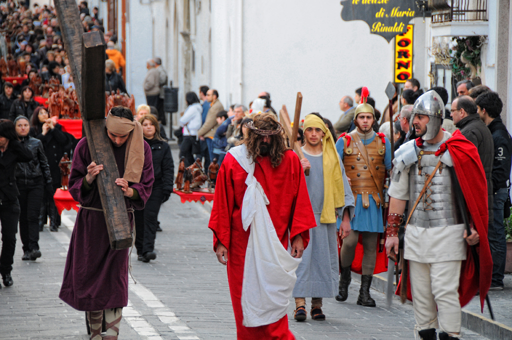 processione venerd santo monte sant'angelo