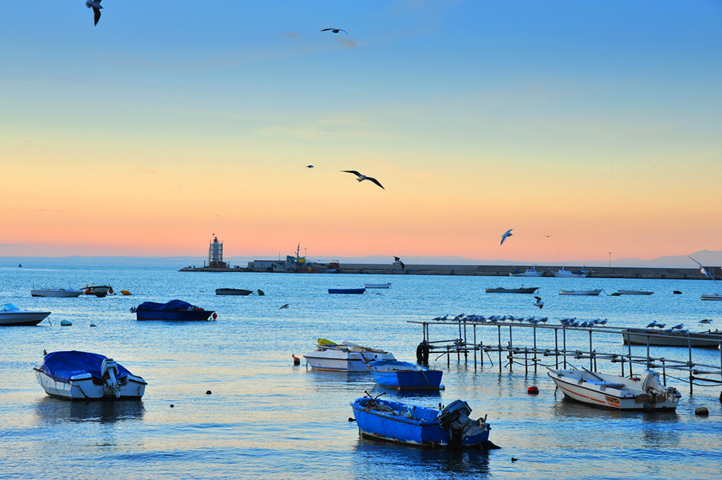 molo di levante manfredonia