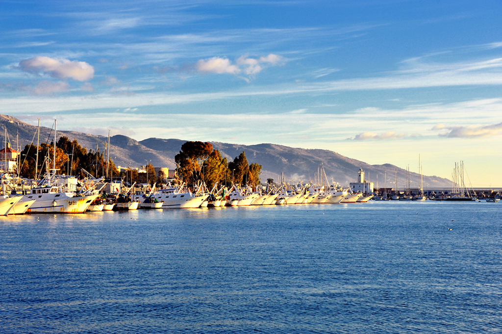 panoramica porto manfredonia