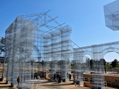 Basilica Siponto e Opera di Edoardo Tresoldi. Foto 031