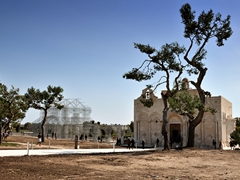Basilica Siponto e Opera di Edoardo Tresoldi. Foto 040