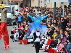 Parata carri allegorici, gruppi mascherati e meraviglie 2015. Foto 096