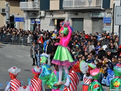 Parata carri allegorici, gruppi mascherati e meraviglie 2015. Foto 156