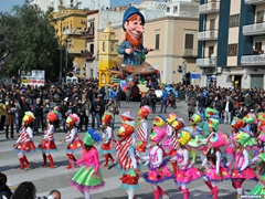 Parata carri allegorici, gruppi mascherati e meraviglie 2015. Foto 161