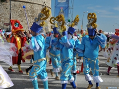 Parata carri allegorici, gruppi mascherati e meraviglie 2015. Foto 214