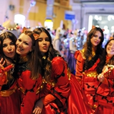 Sfilata della notte colorata. Foto 241